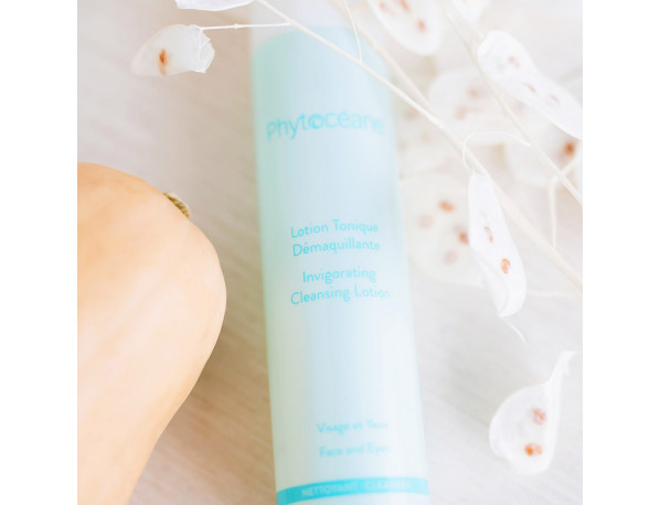 Invigorating Cleansing Lotion